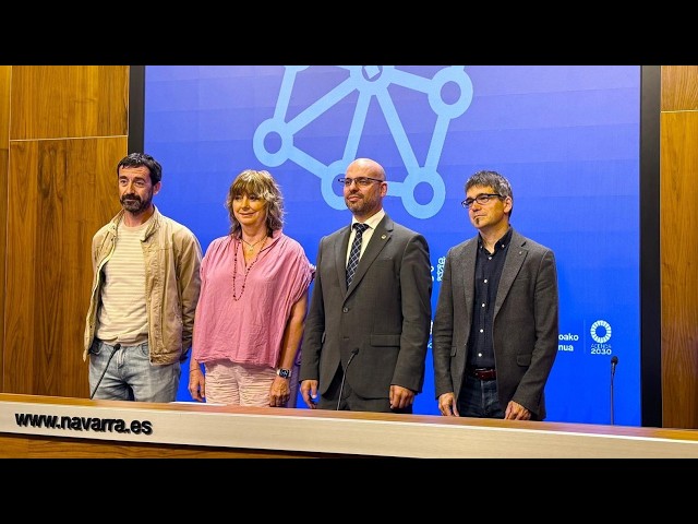 Vice President Ollo presents an agreement between the Government of Navarre and UPNA