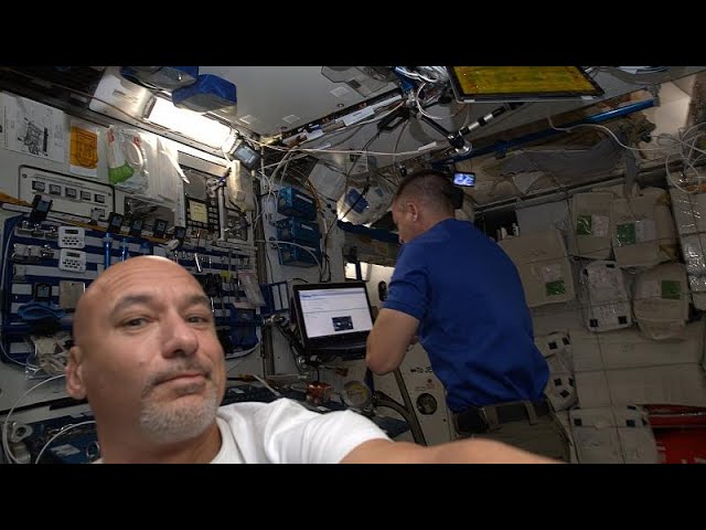 Cronache dallo Spazio: Luca Parmitano ci racconta come si vive a bordo dell'Iss