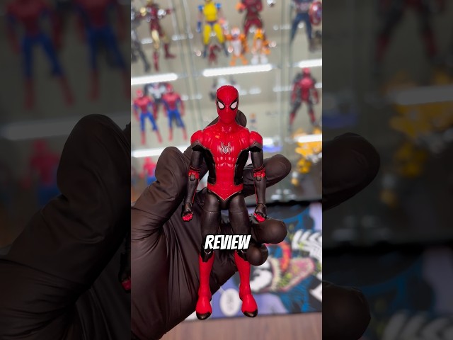 REVIEWING MY FIRST MARVEL LEGENDS! #actionfigures #figtok #toys #marvellegends #spiderman #collector