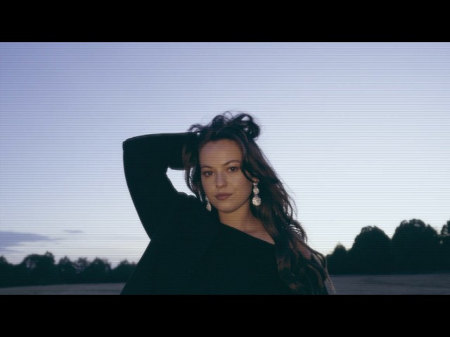 Bea - Ballet Pumps (Lyric Video)