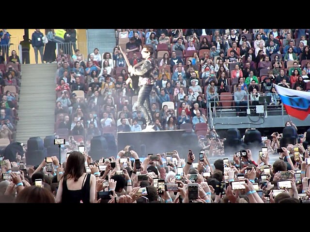 Muse  - Algorithm (Alternate Reality Version) + Pressure 15.06.2019 live @Luzhniki Stadium