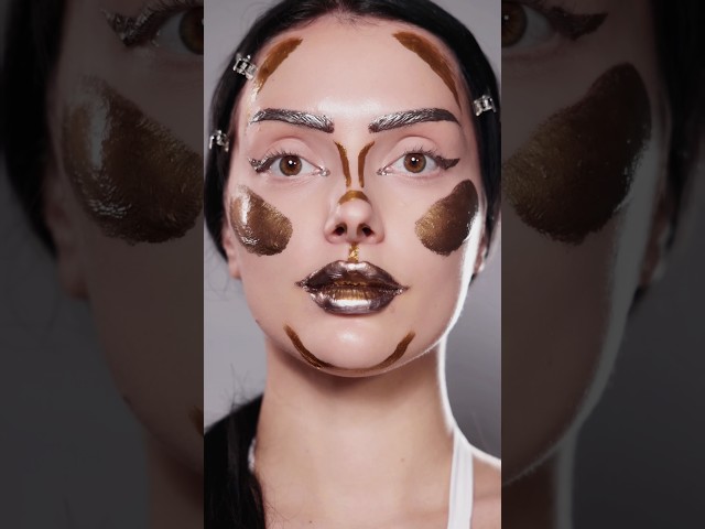Full face of metallic lip tint 👀#makeup #makeuptutorial