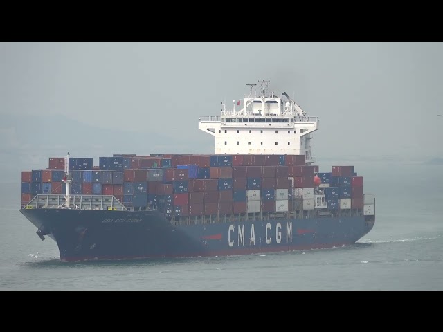 Container Ship《CMA CGM CAIMEP》Crossing the Ma Wan Channel in HK 20260923_C0012