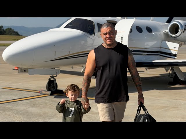 I FLEW IN A JET WITH TOGURIN