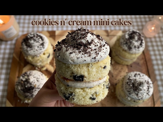 Soft Cookies n' Cream Mini Cakes ♡ Bake With Me
