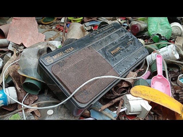 🔧 Vintage Philips 926A Radio Full Restoration & Repair | Rusty Junk to Working Classic Radio