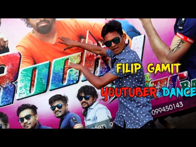 Filip Gamit YouTuber Dance With Rocky Star Band