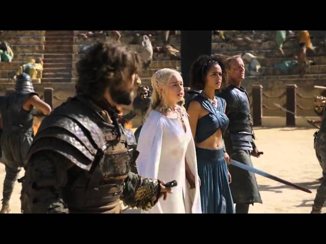 Drogon salva a Daenerys Targaryen | Juego de Tronos Español HD