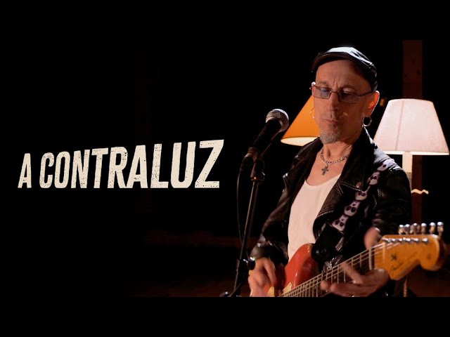 Fito & Fitipaldis - A contraluz (Videoclip Oficial)