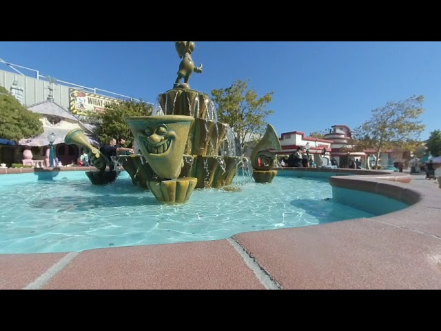 Toontown fountain VR180