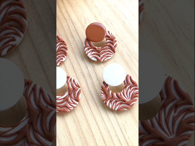 Adding texture to polymer clay earrings 😍❤️