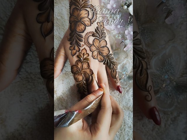 Hibiscus Floral Mehndi Henna Design 🤎 Unique And Easy Mehandi #mehndi #henna #hibiscus #mehandi