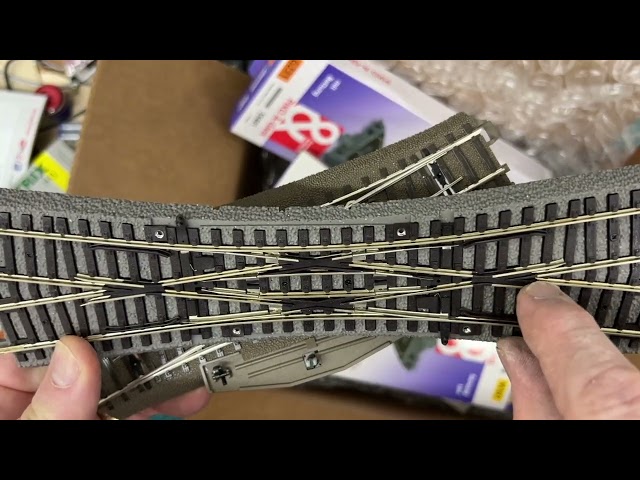 Piko A-Gleis track unboxing and review comparing with Trix C-Gleis track from Marklin