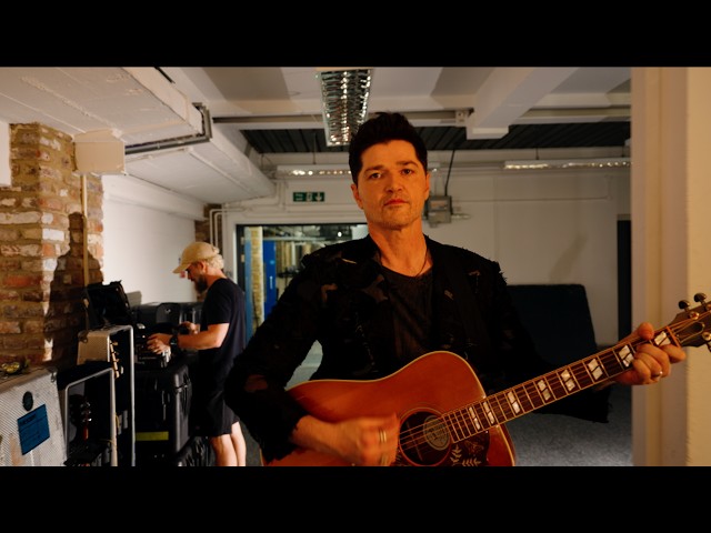 The Script - Grow Old with Grace (Studio Performance)