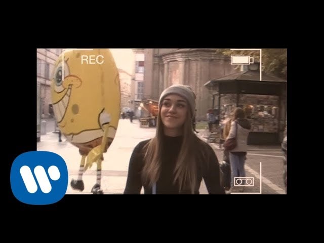 Shari - Stella (Official Video)