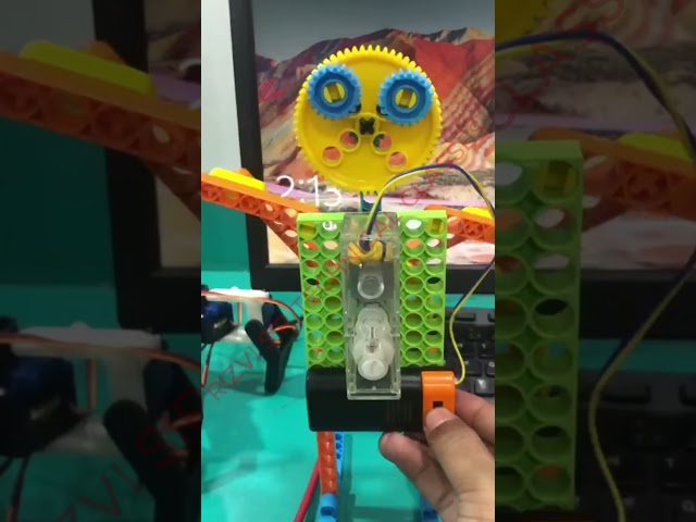 ROBOT #reels.#viral.#chinesenewyear.#deviantart.#medical.#mexicanfood.#indian.#donation.#youtube