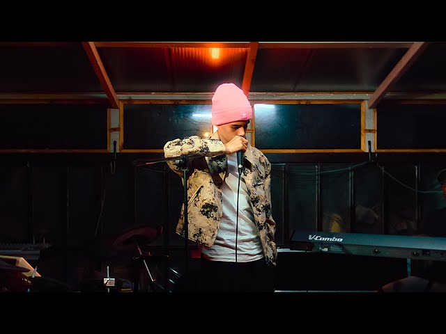 MANNS - 💊 MEDICAMENT (Clip Officiel)