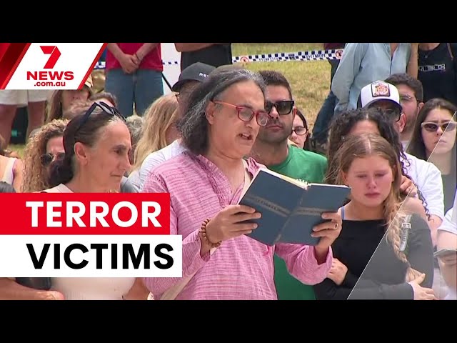 Bondi Beach terror victims remembered | 7NEWS
