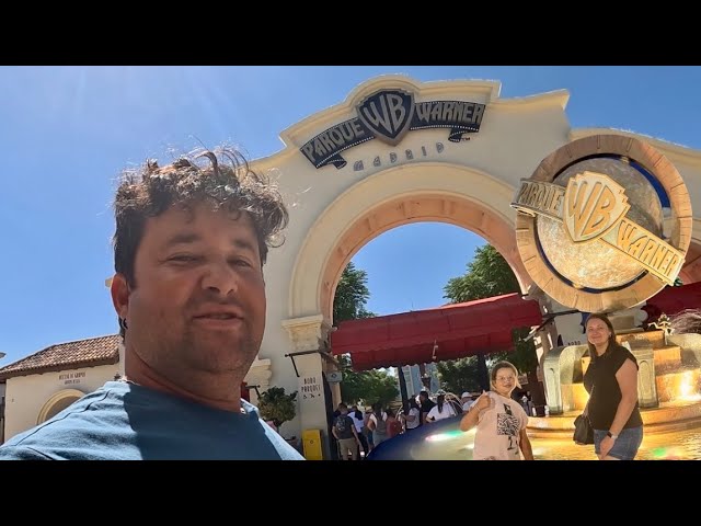 We arrived at Parque Warner in Madrid (Spain's Disney)