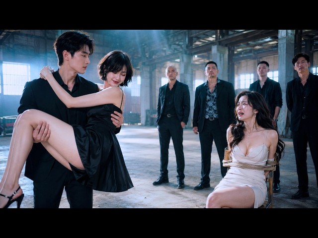 Wife and first love are kidnapped together, husband chooses first love, wife gives up and divorces