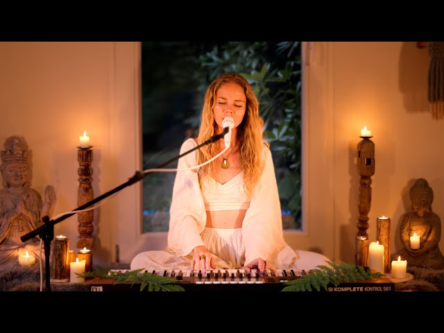 Heavenly Frequencies - Sound Healing Ceremony (1 hour) - Angelic Music