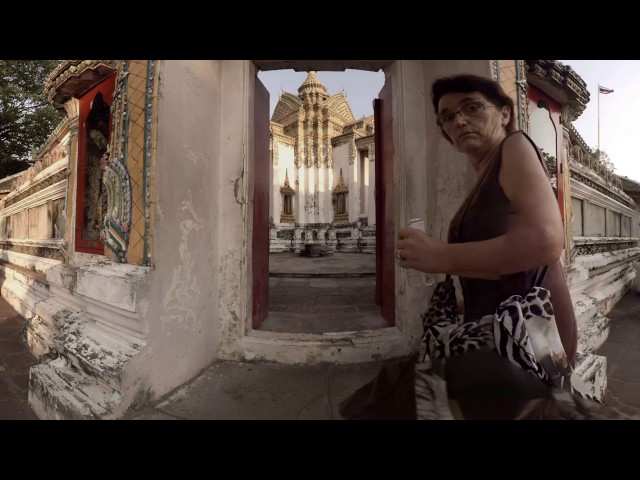 360 video: Wat Pho Entrance,  Bangkok, Thailand