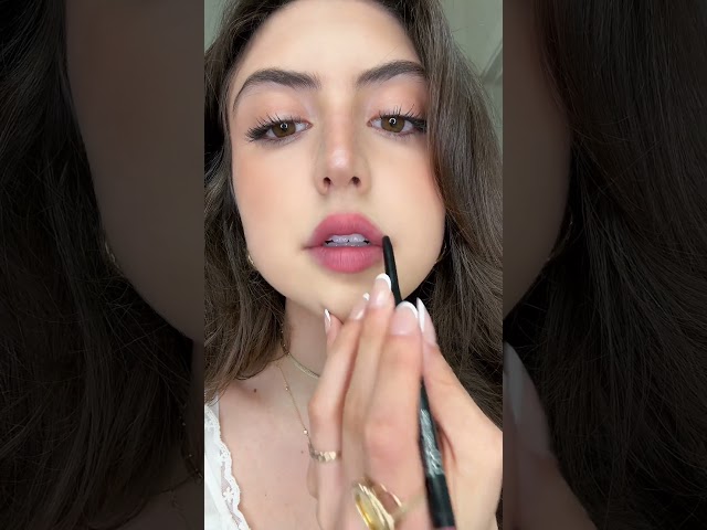 The EASIEST beginner lip combo for natural movie star lips !!