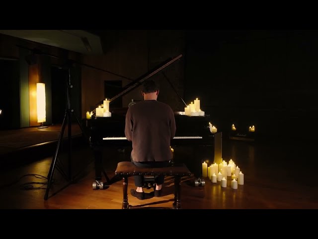 Wonderful Life - Reinúr Selson (Live at Wisseloord Studios)
