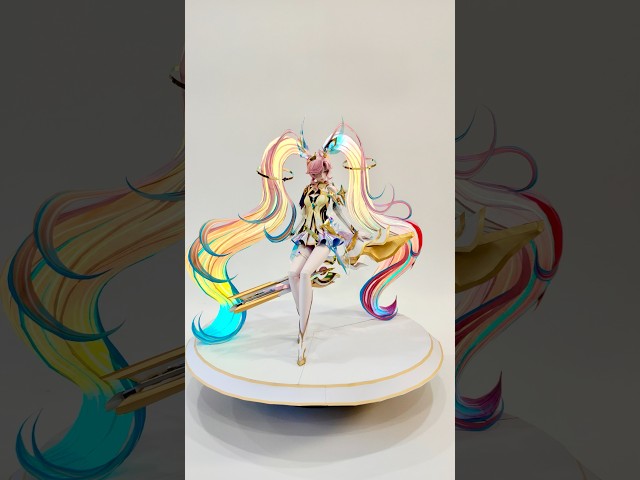 Layla Paper Figurine