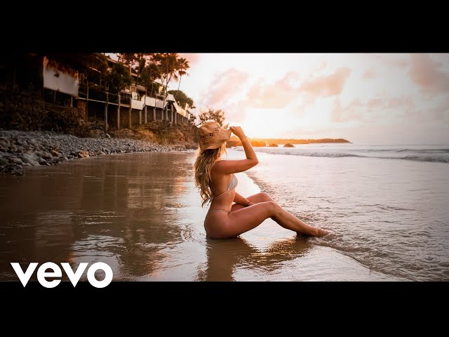 Ashlee Walker - Don't Go (Official Music Video, cover)
