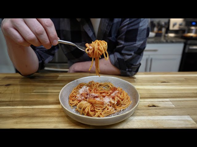 essential recipe a simple tomato sauce