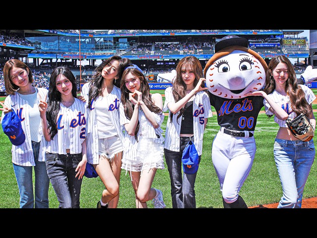 Jang Won-young from K-pop group IVE threw out the first pitch ahead of the Mets game! 🤩