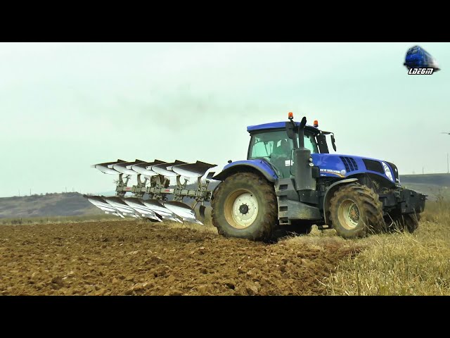 🚜 New Holland T8 320 Tractor & Plug ERMO Evolution 155 Plough in Action - 19 November 2021