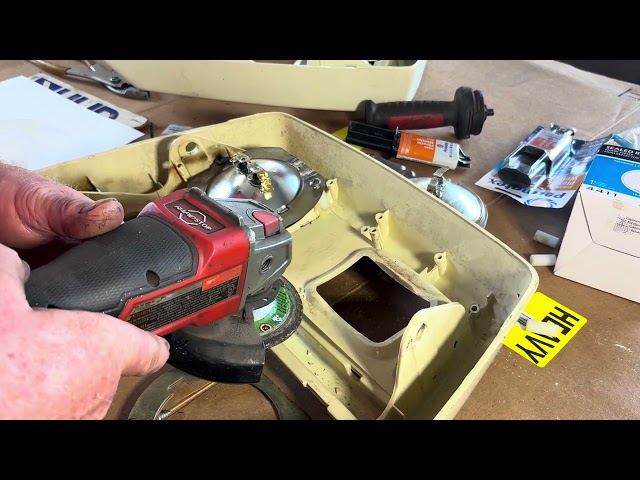 Cub Cadet 2284 Cyclops Fixing Two Plastic Nose Pieces