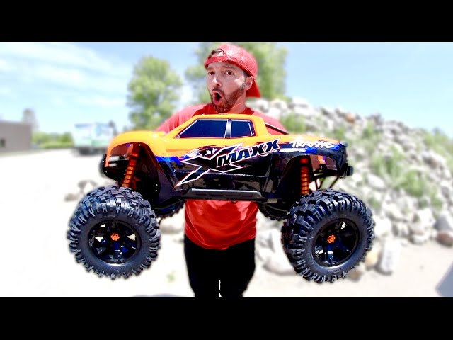 I Bought A $1400 RC MONSTER TRUCK / Traxxas X-Maxx