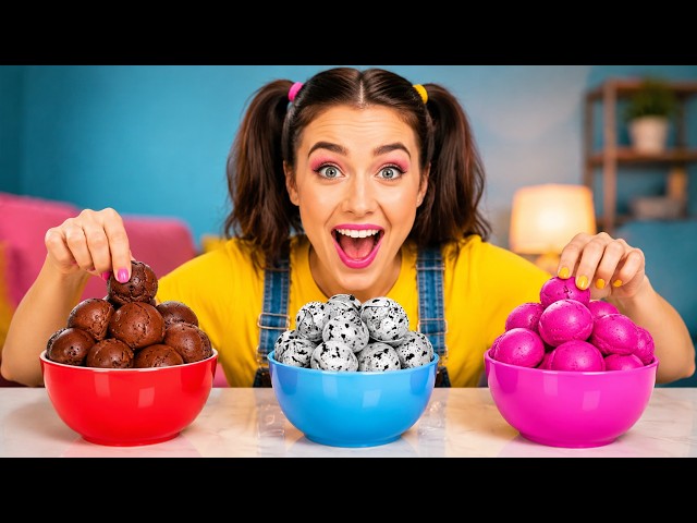 NO HANDS Vs ONE HAND Vs TWO HANDS Eating Challenge ✨ Easy Hacks by 123 GO!