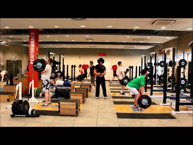 UofE Swim Team Harlem Shake
