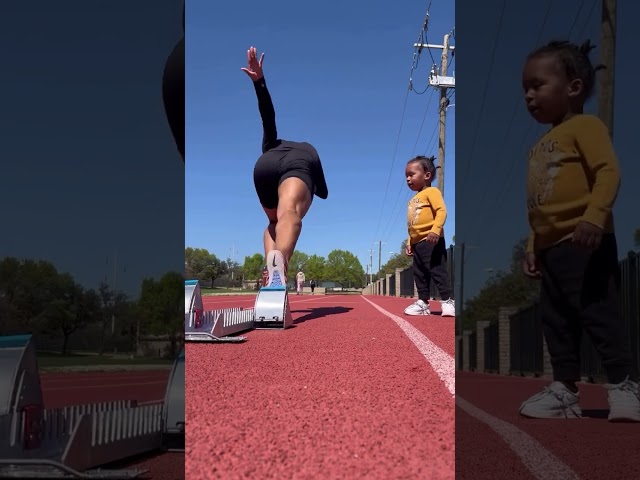 Is it just us or are these coaches getting younger and younger? 🤭 🎥: @niadorner