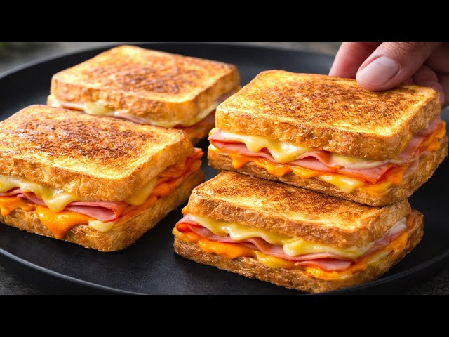 You've never had such a delicious breakfast before – a French toast sandwich with egg in 5 minutes!