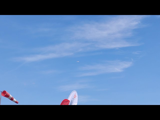 JPS - Extra 300 Radiowave
