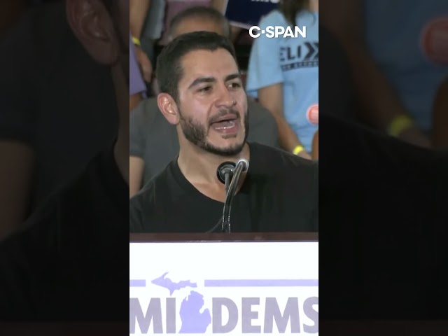 El-Sayed: "I need you to lick these boots" — "Roger!"