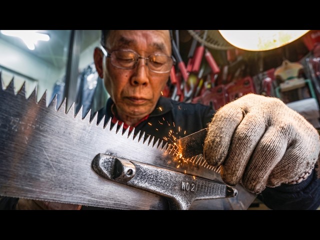 Amazing Skill! A Handmade Saw Crafted by an 80 Year Old Korean Master