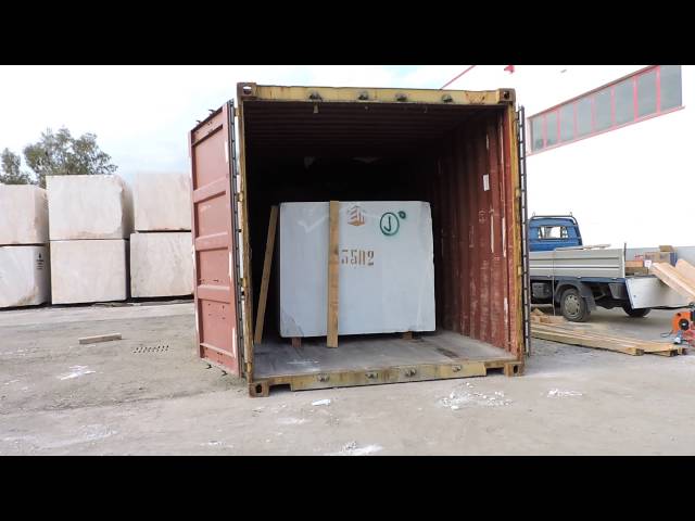 MARBLE BLOCKS STUFFING INTO CONTAINER 20' BOX BY TIRRENA SPA - CARRARA - ITALY