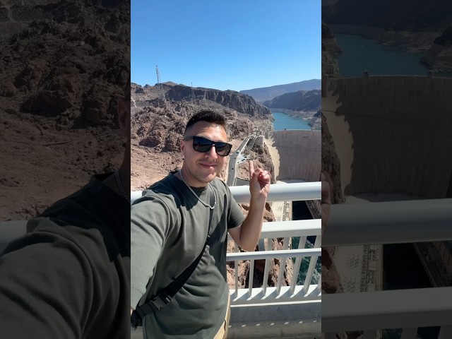 “Please, no one wander off the dam tour.”  The best Hoover Dam Tour from Las Vegas