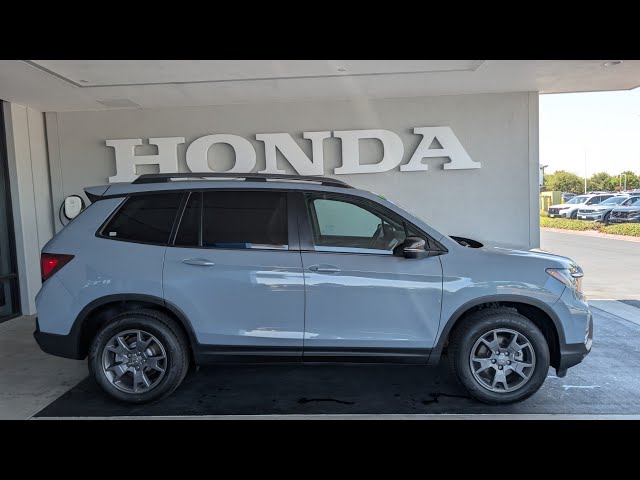 2025 Honda Passport Trailsport AWD Sonic Gray Pearl 237010TN
