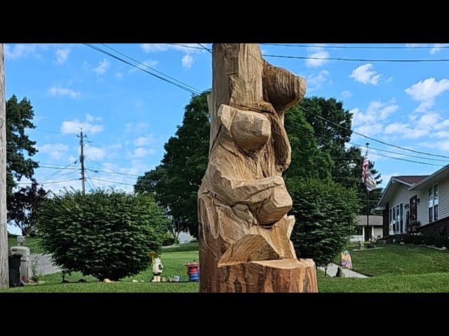 Day 2- Chainsaw Carving on site in Knoxville, TN