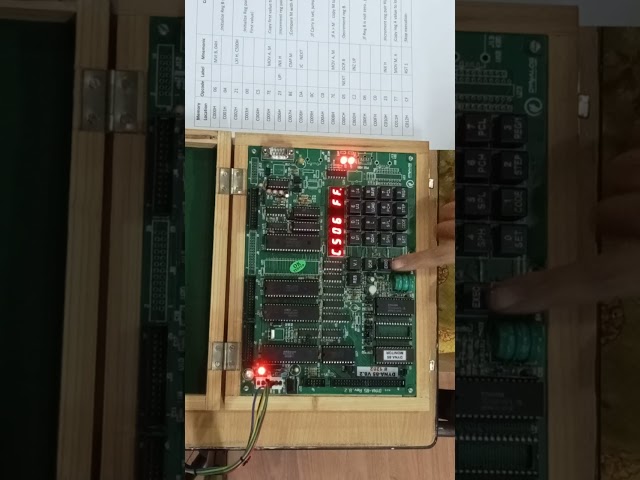Execution of 8085 program on Dyana 8085 kit - HSC CS2 Practical