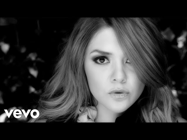 Yuridia - Lo Que Son las Cosas (Video Oficial)