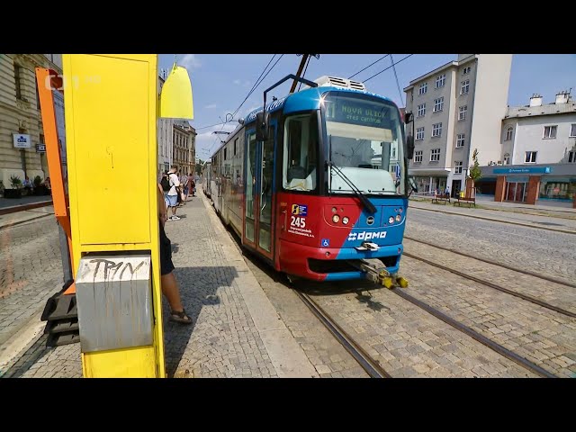 Platba kartou za jízdu v tramvajích a autobusech
