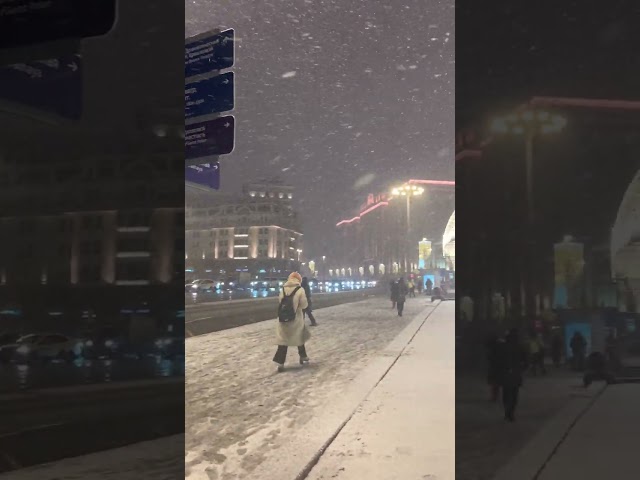 ❄️ Snowfall in Moscow 🔴